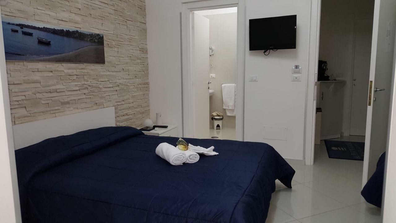 Al Porticciolo Bed & Breakfast Salerno Exterior foto