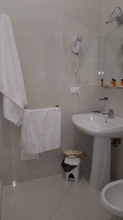 Al Porticciolo Bed & Breakfast Salerno Exterior foto