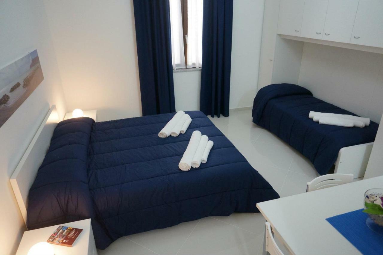 Al Porticciolo Bed & Breakfast Salerno Exterior foto
