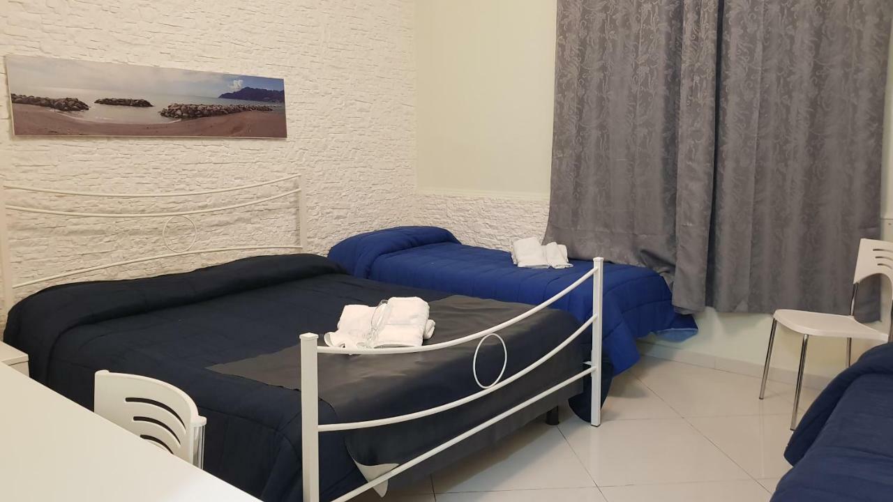 Al Porticciolo Bed & Breakfast Salerno Exterior foto