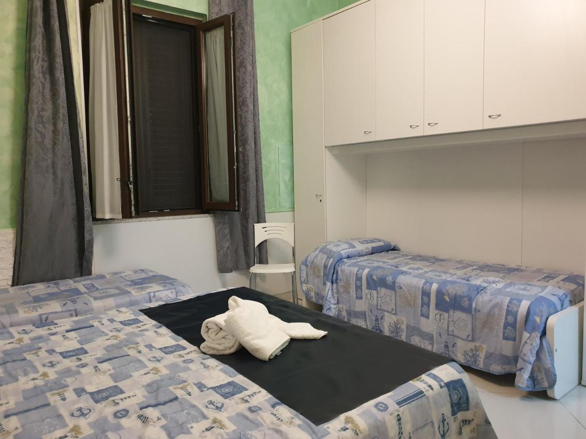 Al Porticciolo Bed & Breakfast Salerno Exterior foto