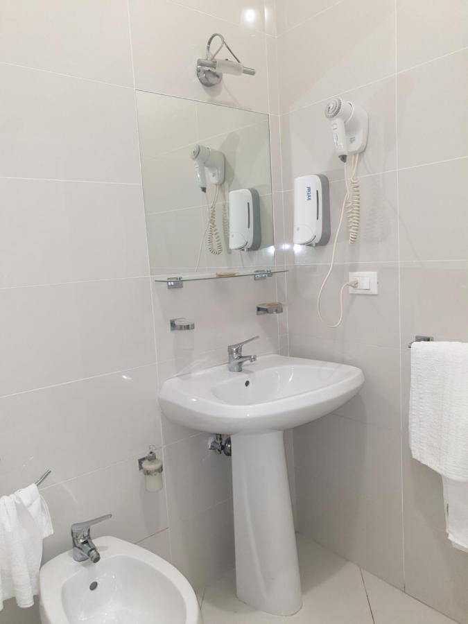 Al Porticciolo Bed & Breakfast Salerno Exterior foto
